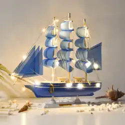 スムーズな帆走ヨットの装飾品のシミュレーション無垢材の小さな木製のボートモデルのオフィスの装飾の小物の贈り物