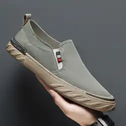 2022年新旧北京布靴メンズトレンディな夏通気性ドライビングアイスシルク薄いキャンバススリッポンメンズシューズ