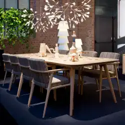 無垢材の会議用テーブルと椅子の組み合わせシンプルでモダンな長いテーブルログ北欧の会議用テーブル長いテーブルの長方形