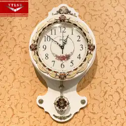 ヨーロピアンスタイルの時計Lishengムーブメントスイープセカンドウォールクロックリビングルームハイエンドレトロウォールクロック中国の新しいファッションウォールクロック