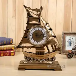 新しい滑らかなセーリングリビングルームの卓上時計ヨーロッパのセーリング卓上時計ファッション家庭用装飾品時計牧歌的な卓上時計