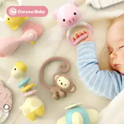 歯が生える手がらがら0-3-6ヶ月1歳の赤ちゃんが早期教育パズルをつかみ、新生児が赤ちゃんのおもちゃを噛むことができるように慰める