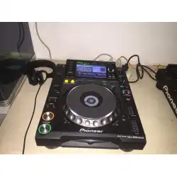 DJ機器シングルパイオニアCDJ2000アップグレード版の未修理の独身者2000ディスクプレーヤー