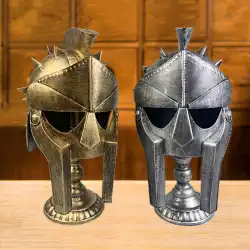 レトロなヨーロッパのローマの戦士のヘルメットの装飾的な装飾品金属の創造的な戦士の鎧鉄の芸術モデルcos小道具