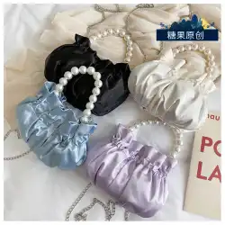 妖精の小さなバッグ2021新しい流行の韓国語バージョンファッションプリーツクラウドバッグパールポータブルメッセンジャーチェーンバケットバッグ