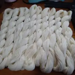 昔ながらのステッチキルト糸、綿糸、結婚式のキルティング糸、まばらなステッチ糸、ソーセージ糸、茶色のストランド糸、綿キルト糸