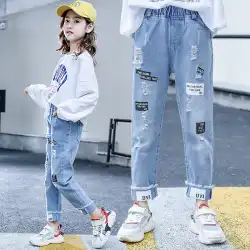 女の子の夏の薄い破れたジーンズファッショナブルな春と秋の子供用ズボン、ビッグボーイ、ウエスタンスタイル、韓国のパパのズボン
