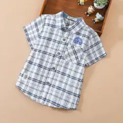 英国の格子縞の子供服2022年夏の新しい男の子の半袖シャツ格子縞の大学スタイルのハンサムなシャツの潮