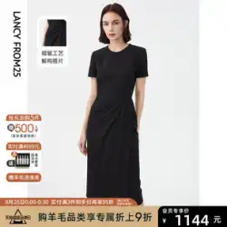 Langzi 気質フレンチ ブラック ニット プリーツ ドレスは薄くて長いスカート女性の 2022 夏の新しいリトル ブラック ドレス