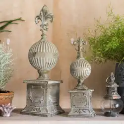 十漢 錬鉄 柱頭 装飾的な装飾品 ヨーロッパの古典的な食料品 庭 屋外 中庭 レトロ 古い 侘び寂び風
