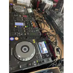 DJ機器のパイオニア CDJ2000NEXUS プレーヤー ペア + DJM2000NEXUS ミキサー