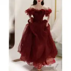 イブニングドレス スカート 女性 2022 新しい ハイエンド 成人式 赤いウェディングドレス 逃亡者のプリンセス フレンチトーストドレス 花嫁