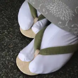 日本市場同期日本伝統手作り白四つボタン滑り止め足袋下駄靴下二本指靴下男と女布靴下