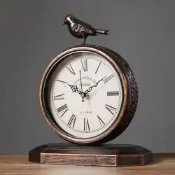 アメリカのレトロな置時計クリエイティブな昔ながらの装飾ヨーロピアンスタイルのリビングルームの置時計置時計ディスプレイクロックホーム振り子時計