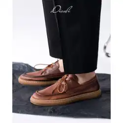 柔らかい革の紳士靴の秋の新しい英国スタイルのレトロな革の靴の男性の茶色の革のレースアップのセーリング シューズ通気性カジュアル シューズ