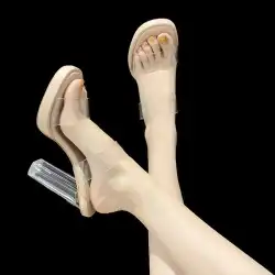 小さい人は足が疲れないハイヒールの女性のサンダル 2023 夏新しい透明なデザインのクリスタル サンダルと上着のスリッパ