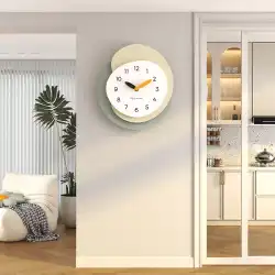 パンチのないフレンチクリーム風掛け時計リビングルームの新しい家のファッション時計時計ぶら下げ壁ネット赤の創造的な装飾