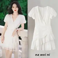 有名人趙麗英と同じスタイルの V ネック白ドレス女性の夏フレンチスタイルの小さな白いドレスハイエンドのパフスリーブスカート