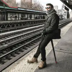 目に見えない座席アーティファクト屋外折りたたみ椅子格納式マザ背もたれ地下鉄のキューアーティファクトアートスケッチ