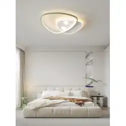 新しいシンプルな北欧寝室ランプファッションデザインアートクリエイティブ Lelo 三角形第 2 寝室研究シーリングランプ