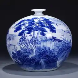 景徳鎮陶磁器の有名なマスター手描きの青と白の磁器花瓶フラワーアレンジメントアンティーク中国のリビングルームボーグ棚装飾