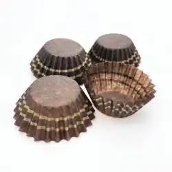 耐油ブラウンチョコレートペーパーホルダー スモールケーキホルダー 高級耐油紙カップ ゴールドラインチョコレート包装紙