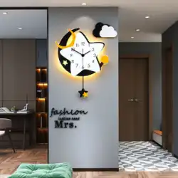 インターネット有名人時計壁時計リビングルームホームファッション 2023 新しいライト高級モダンクリエイティブダイニングテーブル時計壁掛けランプ